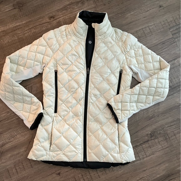 Lululemon Reversible Coat - Picture 2 of 8